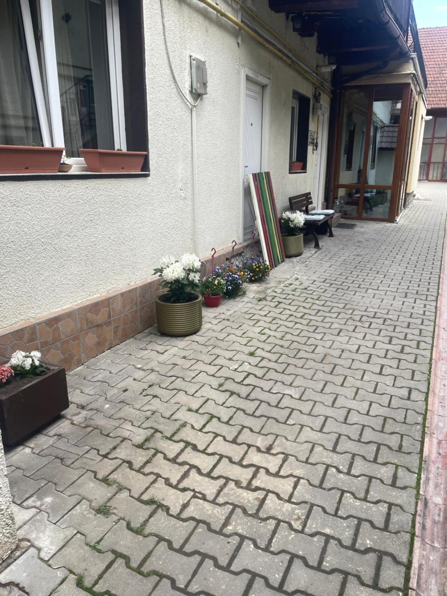 Rami House Central Double Rooms Braşov Exterior foto